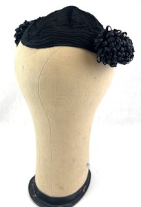 lot 110 image: Black Pleated Headband Fascinator & Side Rosettes