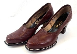 lot 111 image: Vintage British Walkers Burgundy Leather Brogue Pumps - 2.5 Inch Heel