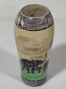 lot 14 image: Hand Carved Soapstone Vase