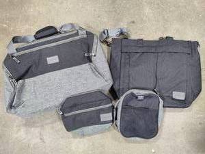 lot 50 image: Bella Russo Travel Bag Set New wTags
