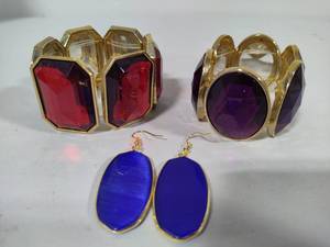 lot 66 image: Oversized Statement Bracelets & Earrings