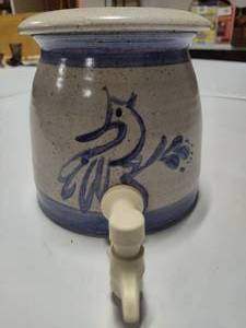 lot 142 image: Rowe Pottery Stoneware Crock