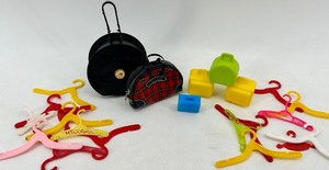 lot 91 image: Barbie Doll Accessories Set & Mini Hangers, Bags & Luggage