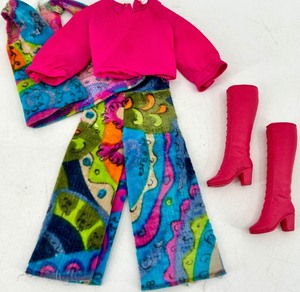 lot 104 image: Barbie Groovin Gauchos Outfit & Boots