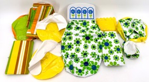 lot 31 image: 2 sets of Vintage Inflatable Barbie furniture