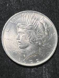 lot 44 image: 1922 US PEACE SILVER DOLLAR