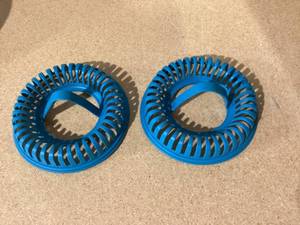 lot 308 image: LOT OF 24 Kitchen HQ Silicone Microwave Chip Makers (Colors May Vary)