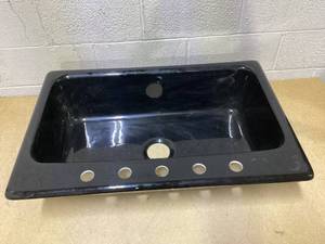 lot 172 image: Dekor Master Drop-in 33-Inches x 22-Inches x 9-Inches  Black Acrylic Single bowl 5-Hole