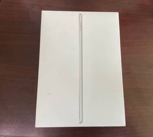 lot 2 image: Apple IPad 9th Generation Wifi 64GB A2602 (USED, Unlocked. Factory Reset. Screen Is Cracked. No Charger)