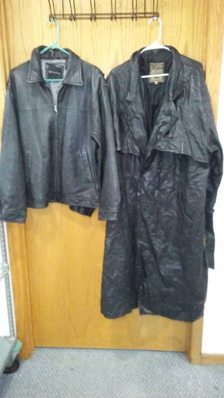 lot 215 image: Mens Leather Jackets (2) Size  XL and 2X.