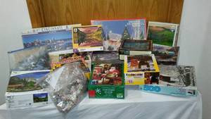 lot 193 image: Adult Puzzles Assortment of Sizes.