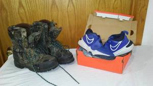 lot 225 image: Youth Boots (5M), Nike Shoes (4Y).