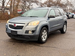 lot 17 image: 2008 SATURN OUTLOOK XE No Accidents (NO RESERVE)