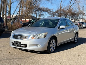 lot 20 image: 2009 HONDA ACCORD EX V6 No Accidents  2 Owner (NO RESERVE)