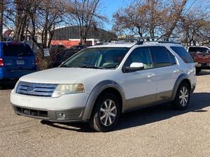 lot 27 image: 2008 FORD TAURUS X SEL  All Wheel Drive (NO RESERVE)