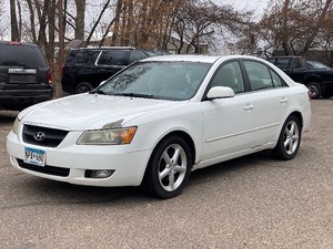 lot 28 image: 2007 HYUNDAI SONATA SE No Accidents (NO RESERVE)