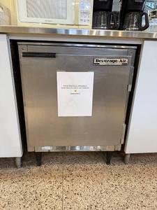 lot 4 image: Beverage-Air UCR27 Commercial Undercounter Refrigerator