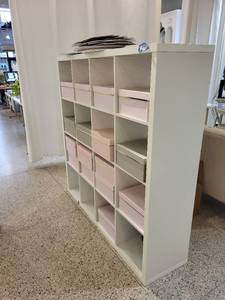 lot 37 image: White Cube Storage Shelf with Pink Decorative Boxes (Contents Not Included)