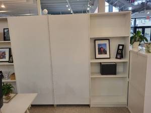 lot 41 image: White Wood Bookshelf and Storage Unit