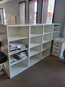 lot 109 image: Two White Multi-Shelf Office Storage Bookcase Units