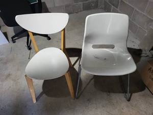 lot 116 image: Pair of Modern White Chairs with Wood and Metal Legs