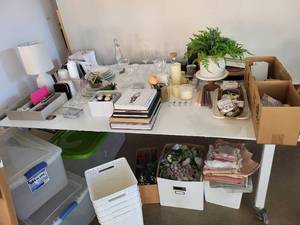 lot 142 image: White Rolling Table