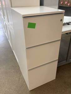 lot 201 image: White, 3 drawer file cabinet.