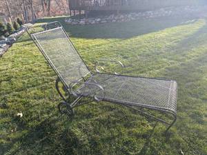 lot 45 image: Iron Reclining Chaise Lounge Chair with Wheels