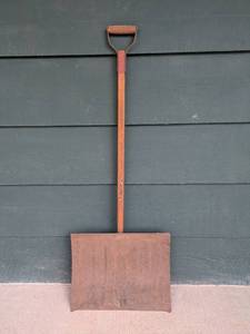 lot 62 image: Vintage Wood and Metal Snow Shovel with D-Handle