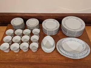lot 104 image: Noritake Philippines Fascination Fine China 64-Piece Dinnerware Set