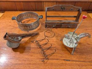 lot 116 image: Collection of Vintage Kitchen Utensils and Decor