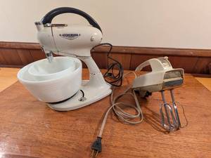 lot 127 image: Vintage Hamilton Beach Mixguide Model G Stand Mixer and AMC Hand Mixer Set