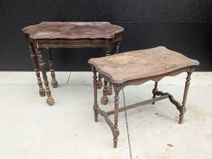 lot 177 image: Pair of Vintage Wooden Side Tables with Turned Legs