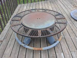 lot 184 image: Used Outdoor Metal Fire Pit with Mesh Cover