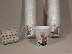 lot 234 image: Lot of 40 Vintage 1991 Seasons Greetings Styrofoam Cups and Holiday Candy Decorations