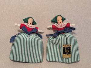 lot 331 image: Pair of German Bock Saalfeld Thuringen Handmade Cloth Dolls