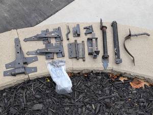 lot 152 image: Collection of Vintage Metal Gate Parts and Hardware