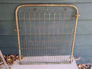lot 48 image: Vintage Green Iron Fence Gate