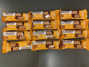 lot 32 image: Trol - 12 Quest Hero Protein Bars - Chocolate Peanut Butter, 1.9oz, BB 050425