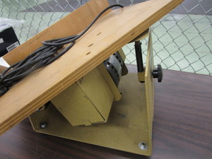 lot 31 image: Paper Jogger