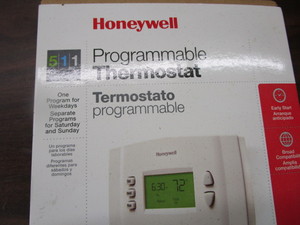 lot 63 image: Honeywell Thermostat