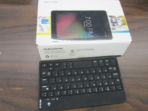 lot 65 image: Tablet 8 & Keyboard