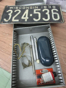 lot 90 image: Auto Collectibles