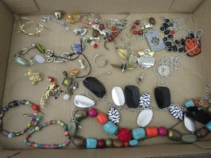 lot 93 image: Costume Jewelry