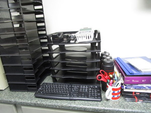 lot 104 image: Office Supplies