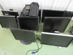 lot 114 image: Monitors