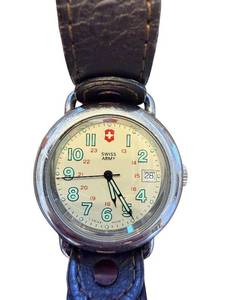 lot 29 image: Swiss Army Brand Stainless Steel Wristwatch with Leather Band