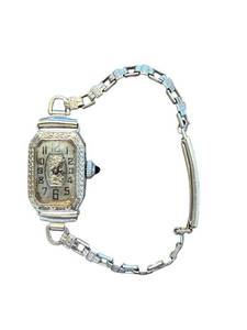 lot 34 image: Vintage Ladies Art Deco Mechanical Wristwatch with Etched Band