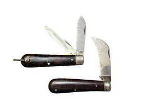 lot 247 image: Vintage Pocket Knife Lot with Wood Handles and Folding Blades
