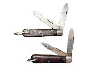 lot 254 image: Pair of Vintage Two-Blade Folding Pocket Knives with Wood Grain Handles